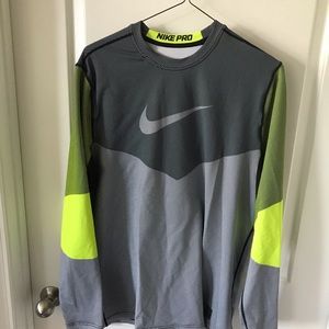 Nike fitted workout long sleeve